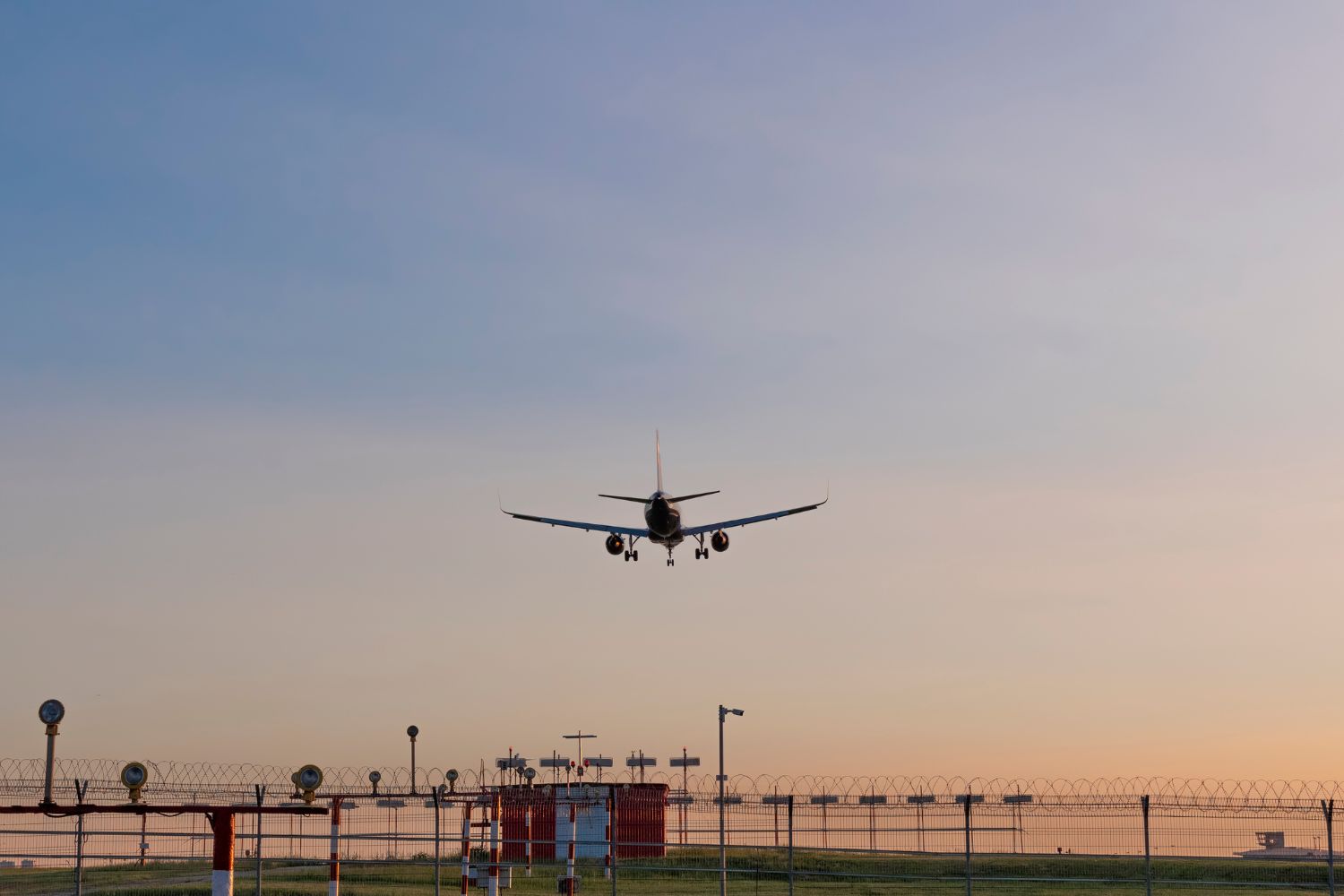 เลิกทำเว็บแค่สวยแต่ขายไม่ได้! Landing Page คืออะไร? พร้อมสูตรปรับ UX:UI เร่งยอดขายทันที